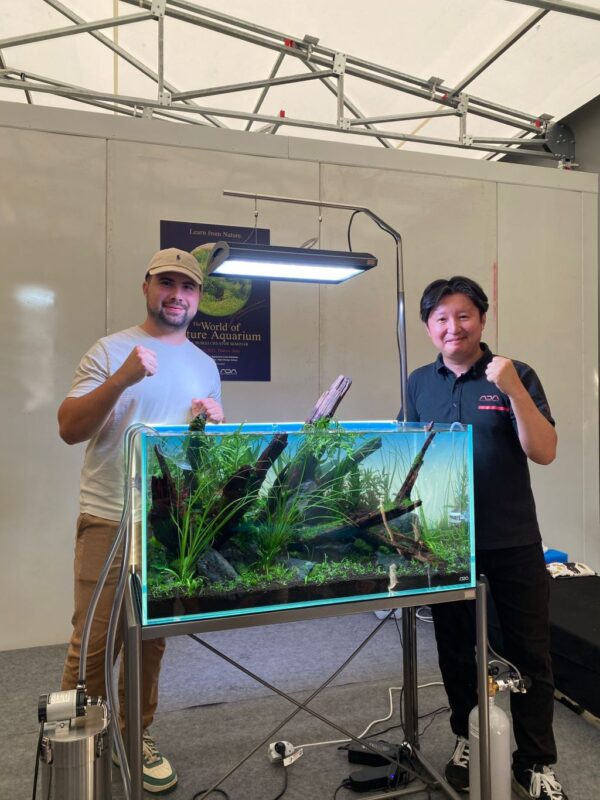 Drumul către aquascaping trece mai întâi prin acvaristica generală” – interviu cu Alexandru Racoviță de la Aquatia
