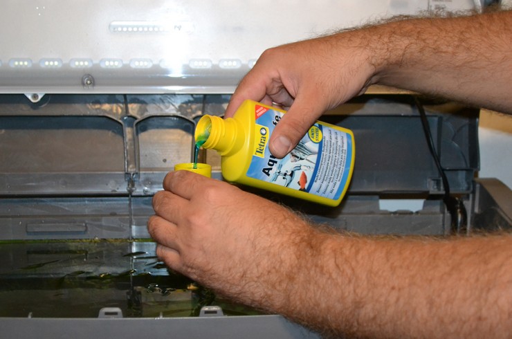 Tetra AquaSafe - musluk suyunu balıklar için güvenli hale getirir;